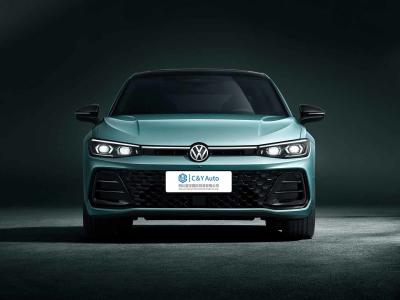Automatic Passat SAIC Volkswagen New Car Sedan Medium Sized Vehicle 5 Seater