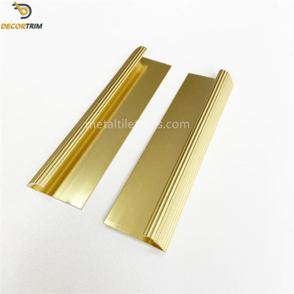 Single Edge Carpet Transition Strip Fluted Curved Shape 8.4mm Size