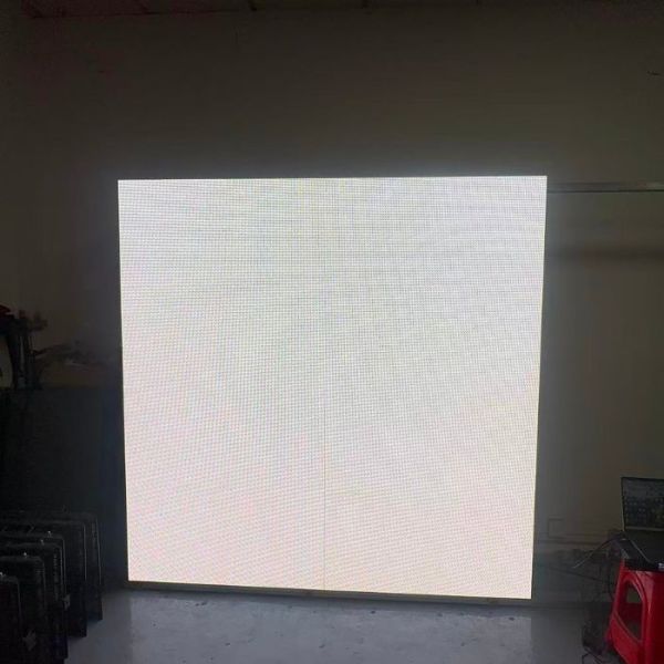 For Sale: Showh P3.91 indoor monitor, 3840Hz refresh rate, Nova OS, in excellent condition, reasonably priced, comes with flight case.