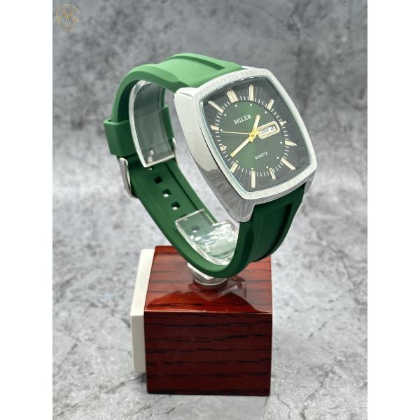 Fashion Stainless Steel Case Double Calendar Watch for Men and Women with Silicone Strap