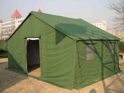 Barraca de abrigo exterior verde da emergência da ajuda humanitária para o espaço do serviço médico
