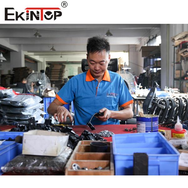 Эргономический кожаный офисный стул с регулируемой высотой