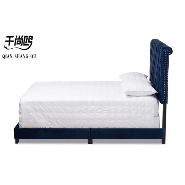 Upholstered Platform Sleigh Bed , European Style Tufted Platform Bed Frame