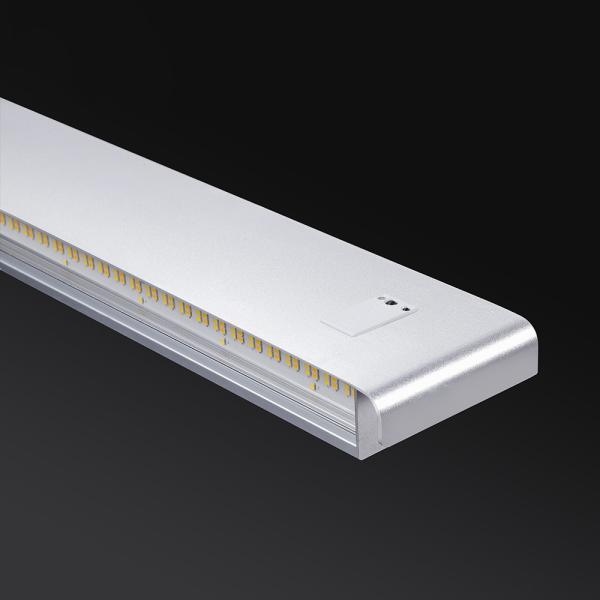 Adjustable Color Temperature LED Linear Wall Light with Aluminum Construction and High Lumen Efficiency for Modern Spaces