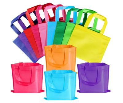Wholesale Blank Non Woven Party Gift Bags  DIY Treat Tote Bags With Handles Party Favor Bags For Baby Shower Birthday Rainbow Party Supplies