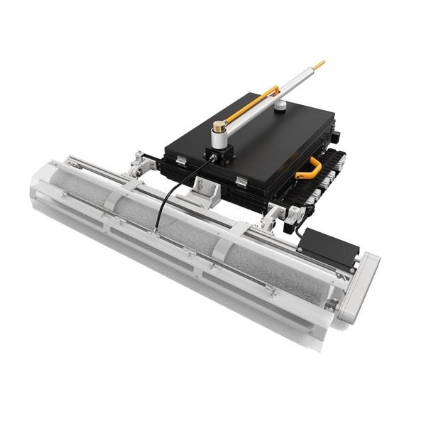 Sistema de limpeza de painéis solares de limpeza a seco tipo crawler para instalações fotovoltaicas de grande área