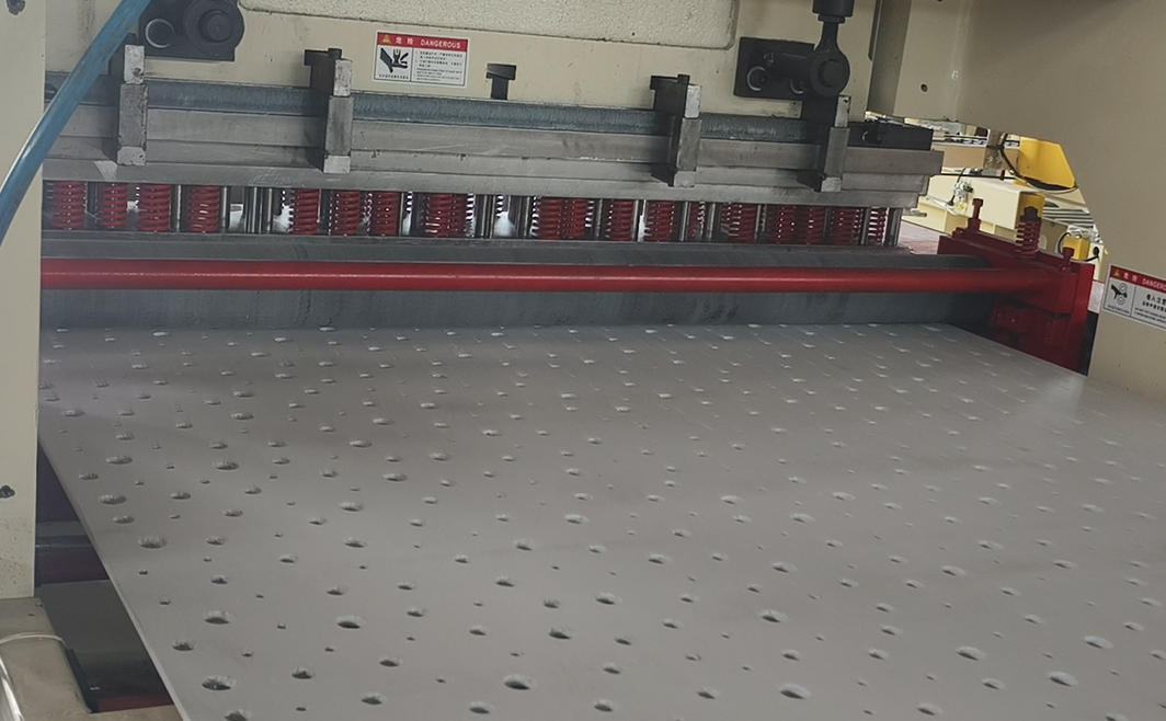 Fully Automatic Sheet Perforation Line 1220x2440 Sheet Perforation Machine
