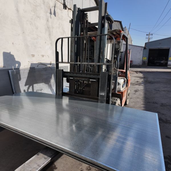 Customizable 316L Stainless Steel Punched Steel Plate For Kitchen Drain Board