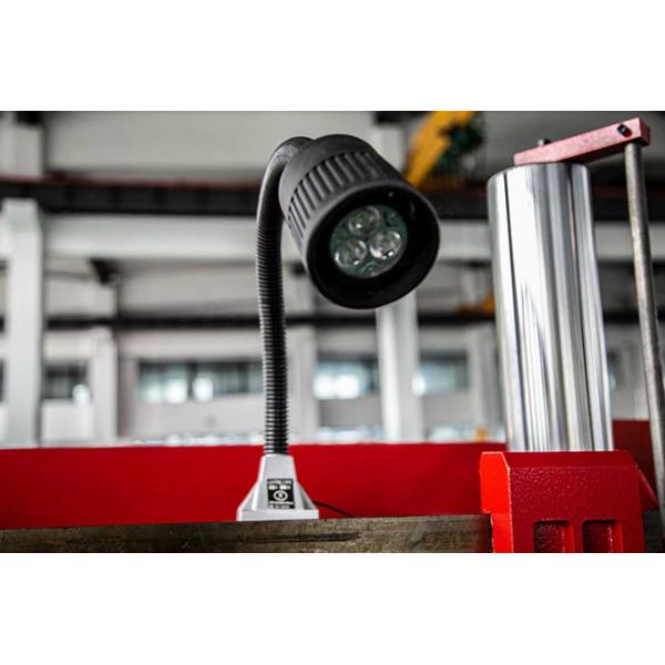 Scie à ruban horizontale pour la fabrication aérospatiale, scie à ruban verticale 4 kW pour le métal