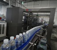 Applicateur d'étiquettes adhésives thermofusibles Solution d'étiquetage de précision à haute vitesse