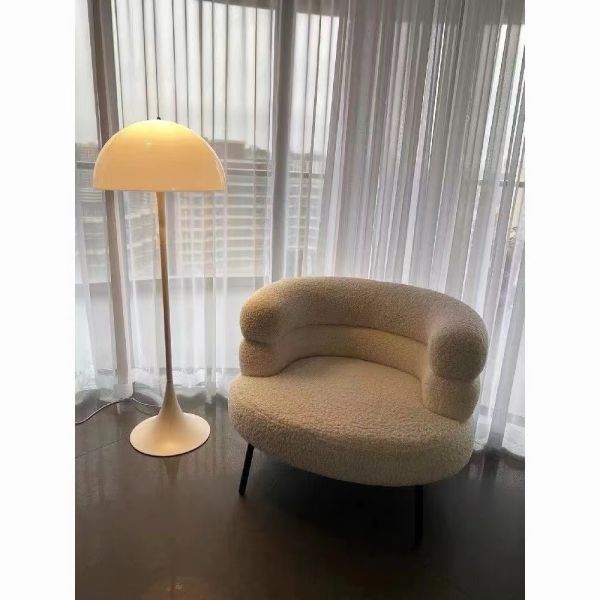 Modern Leisure White Armchair Living Room Designer Chair with Metal Leg Accent Lounge Chair Single Velvet Fabric Sofa Chair