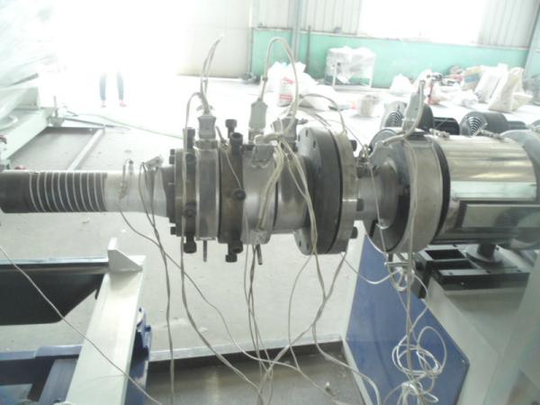 Linha de produção plástica da tubulação do PVC, equipamento plástico da extrusão