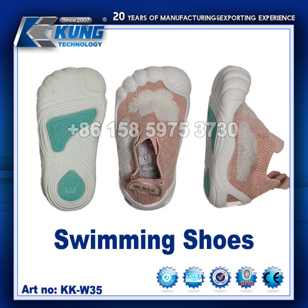 Lightweight Practical Swimming Pool Shoes , Anti Abrasion Fashion Water Shoes