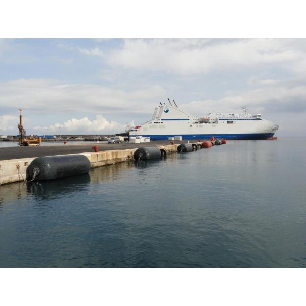 Los colores adaptables hacen espuma las defensas Marine EVA Fender For Pier Port