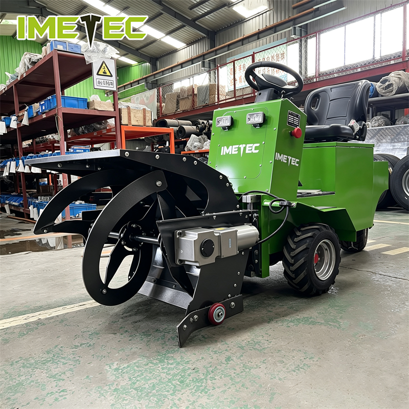 Adjustable Electric Cow Feed Pusher 60V 72V For For Cattle Sheep Ranches
