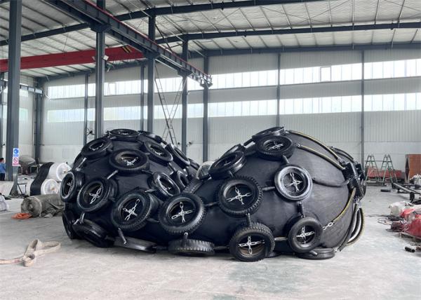 ISO17357 Standard 3.3*6.5M 50Kpa Black Pneumatic Rubber Fender For Sale
