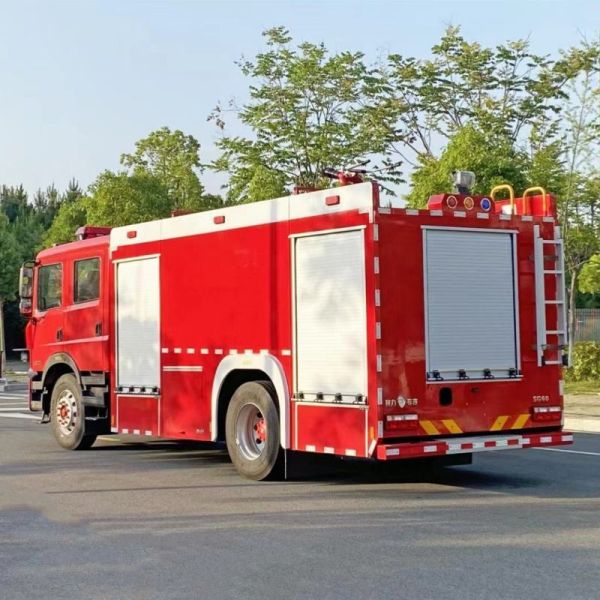 Dongfeng M50 Fire Rescue Ambulance Diesel Hijet Mini Truck with Pickup Equipment