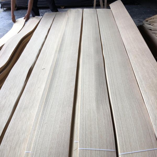 Factory Natural Mountain Grain 0.45mm White Oak Wood Veneer Sheets Oak Veneer for Flooring Oak Veneer Wood Wall Panel