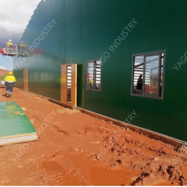 Customized Galvanised Metal Prefab Steel Structure Building For Logistics Center