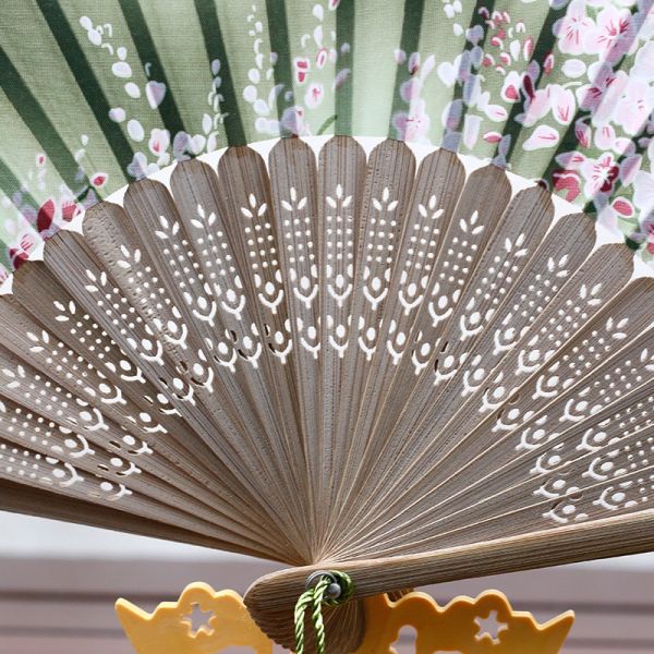 Custom Printed Silk Hand Fans Folding Bamboo Hand Fan for Weddings Favor