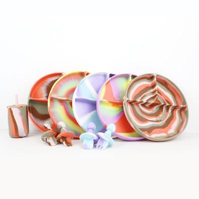 Cores Gradientes Bonitas Conjunto de Jantar de Silicone Antiderrapante Infraerável placa de sucção de silicone taça de comida