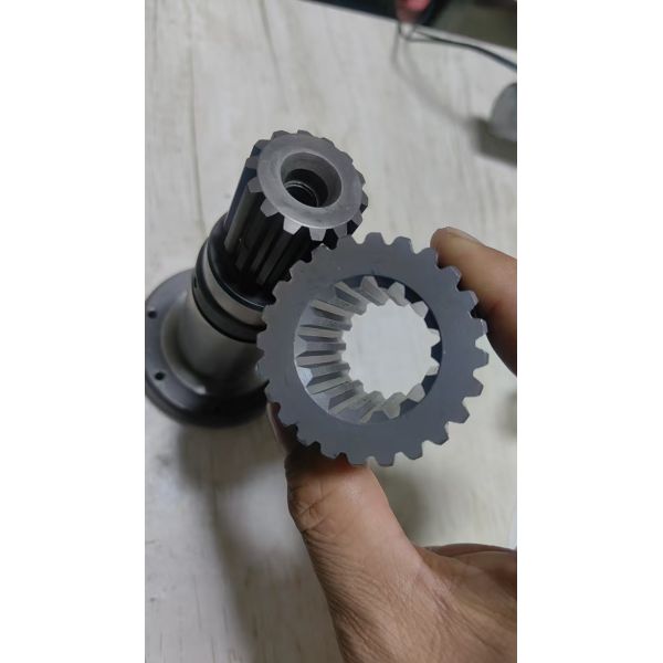 032 Coupling sleeve for boom pump main shaft