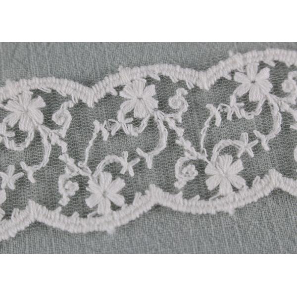 Белая флористическая вышитая отделка шнурка, отделки дизайна шнурка выпушки волны нейлона хлопка