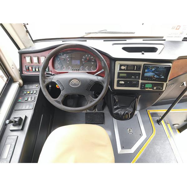 41 Мест Школьные Автобусы  Дизельное Топливо  Произведены в Августе 2014