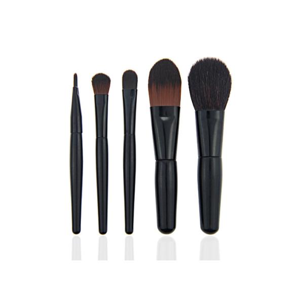 Puleather Bag Including Travel Makeup Brush Set With Black Handle