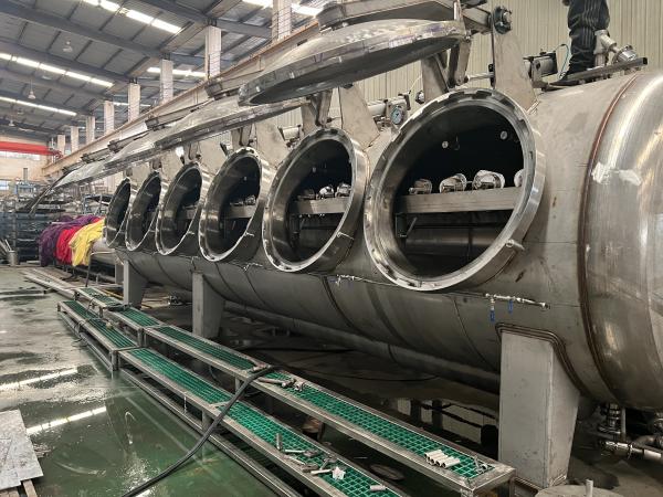 Low Energy Consumption Automatic High Temperature Spray Type Hank Yarn Dyeing Machine