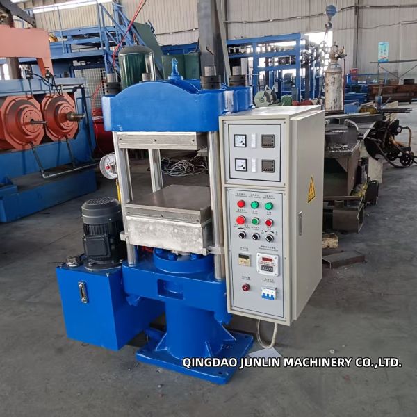 Column Type Hydraulic Vulcanizing Press Machine For Rubber Moulding