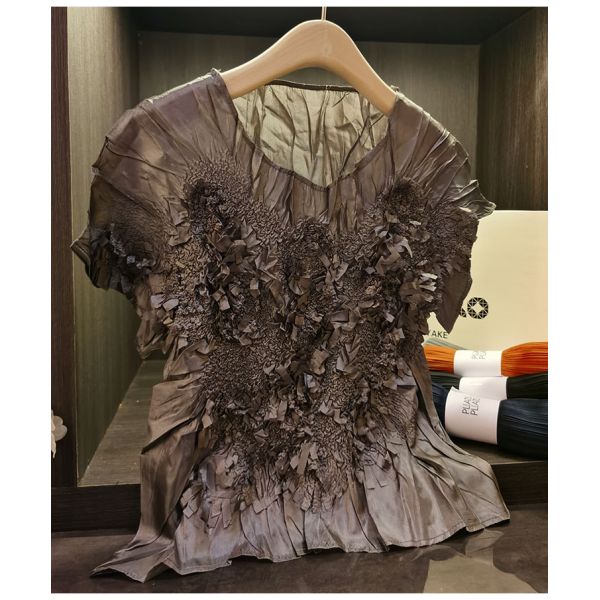 Niche Design Sense Handmade Women's Pleated Top T-Shirt Eco-Friendly Slim Stretch Short-Sleeved with Pile Flower Pattern