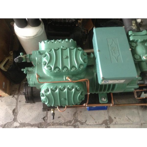 Semi-hermetic 50HP R404a condenser Unit 6FE-50Y-40P for freeze room