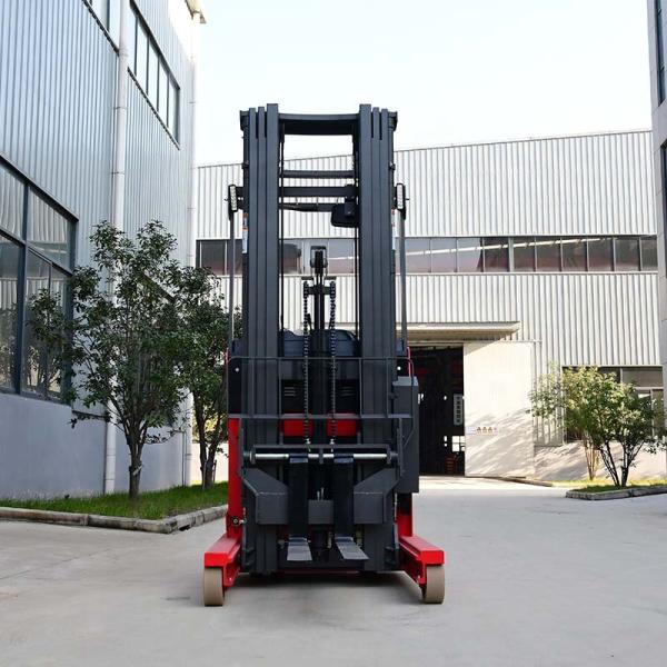Stand Up Electric Reach Truck With EPS PU Tire AC Motor Wireless Camera