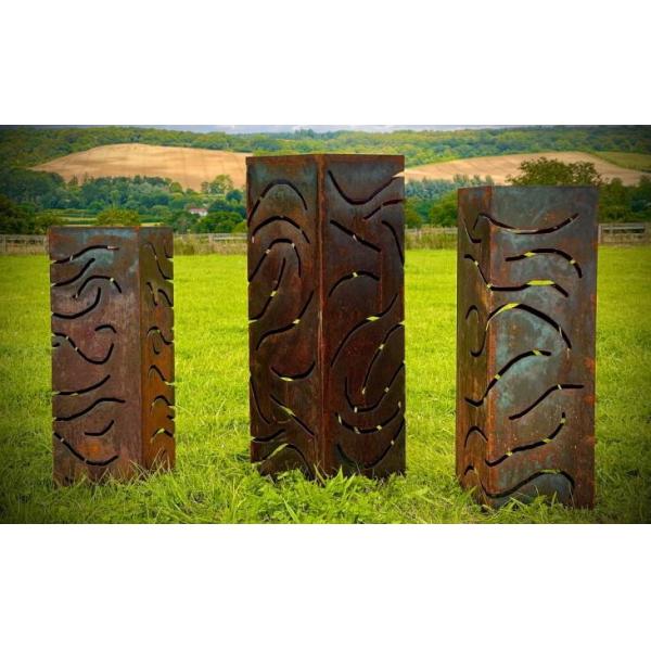 Скульптура столбца Ccorten коробки освещения металла современного искусства двора ржавая стальная