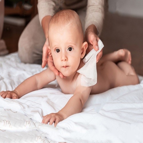 Chemical Free Newborn Baby Wet Wipes Biodegradable Spunlace Rich In Vitamin E