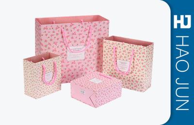 Custom Boutique Shopping Bags 100% Recyclable Gift Paper Bags Pink Color