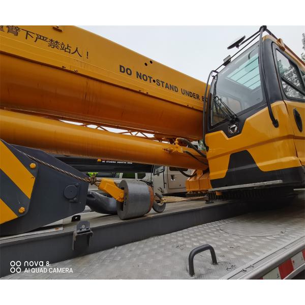 XCMG QY70KA 70T Mobile Truck Crane with Liyuan Hydraulic Valve and 20000 kg Weight