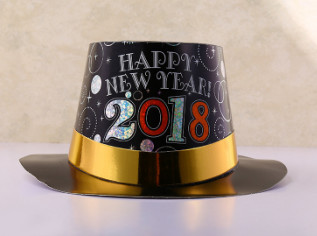 A hot-selling laser hat. New Year's carnival paper hat. New Year party holiday products. New Year's birthday hat.