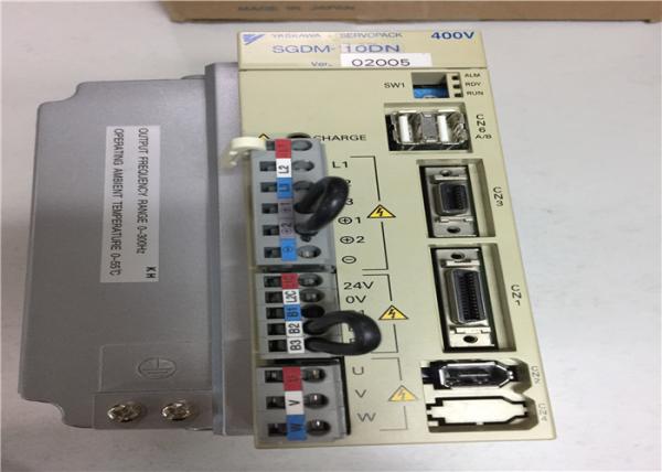 o servo 50/60HZ industrial conduz YASKAWA SGDM-10DN SERVOPACK BRANDNEW
