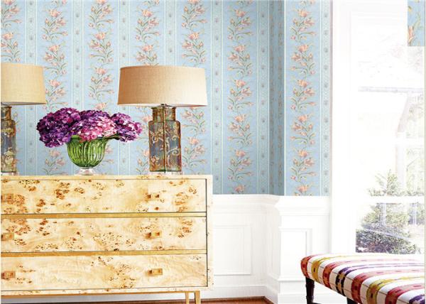 1.06*10m Size Deep Embossed Patterned Wallpaper Stripe Design For Sitting Room