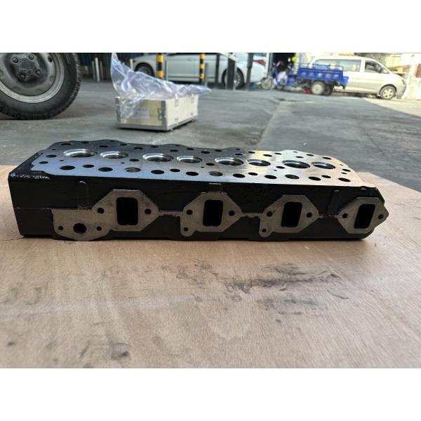 ME997799 Mitsubishi Engine Cylinder Head Model 4d36 Material Casting