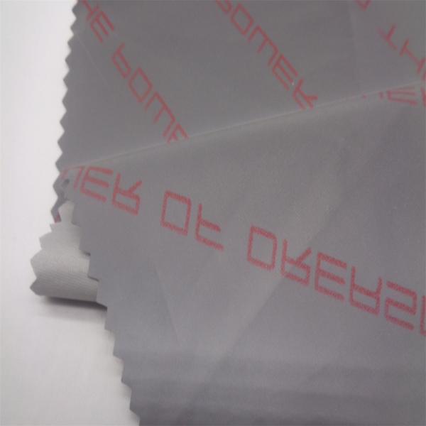 Tela respirável impressa do poliéster 75DX75D para o revestimento 148 G/M impermeável