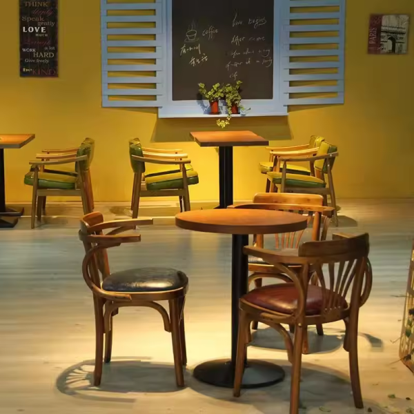 Retro American Style Solid Wood Metal Base Restaurant Furniture Cafe Table and Chair Set for Sale