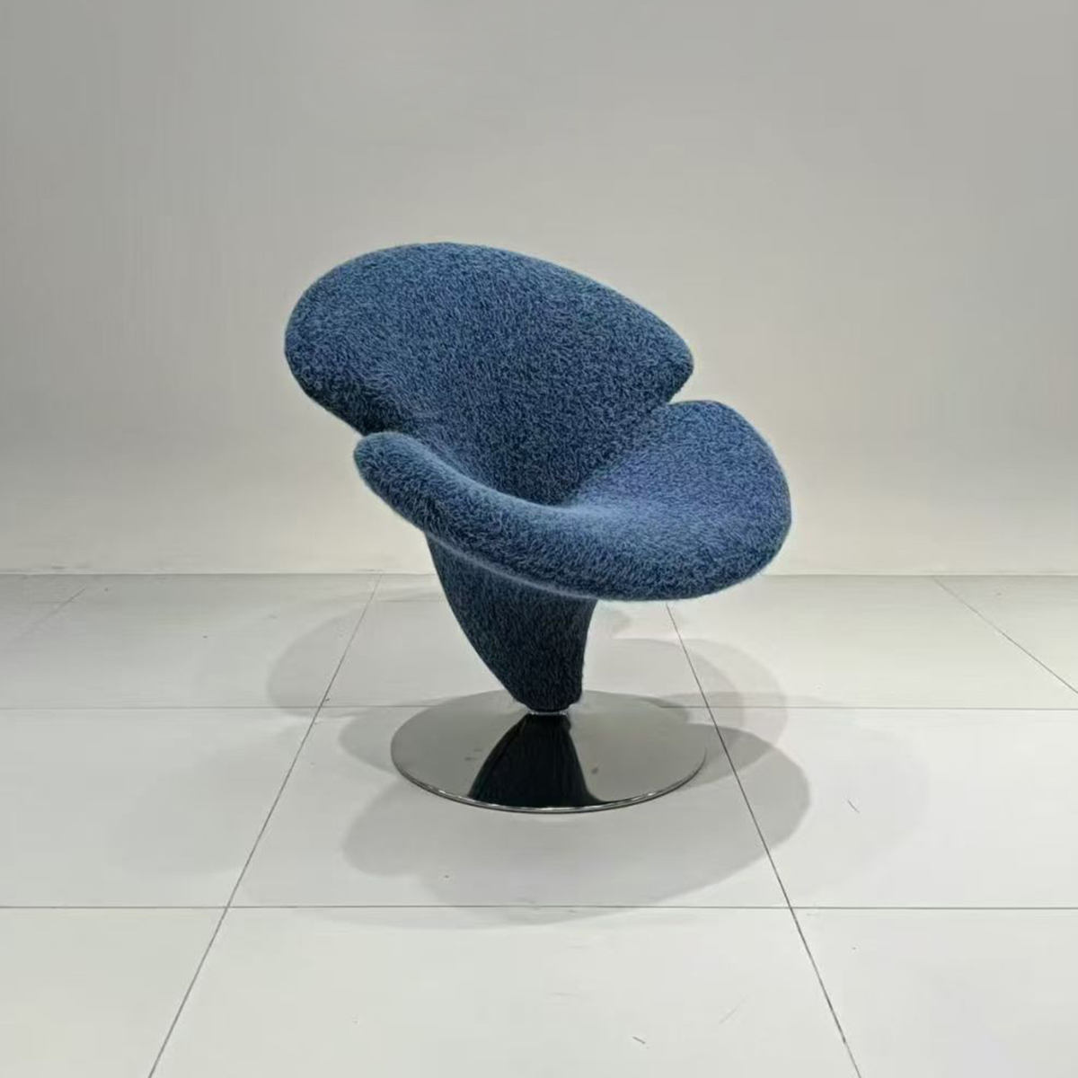 Designer Eco-Friendly Fabric Revolving Flower Shaped Swivel Accent Chair for Living Room Bedroom Apartment & School Use