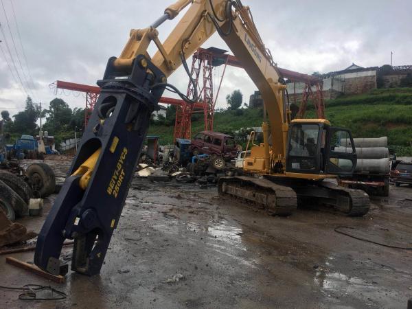 BY-CS350RT Hydraulic scrap metal shears for 30-40T excavator used/Demolition Attachments/made by china