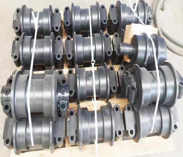 Rouleau à rouleaux 20Y-30-08021 pour excavatrice PC200-6 PC200-7 PC200-8 PC200-6 PC200-7 PC200-8 Roue de marche au ralenti