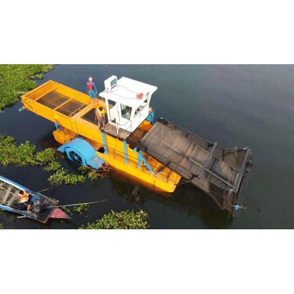 Fully Automatic Aquatic Grass Harvester with Full Hydraulic Drive for High Efficiency Floating Weed Collection