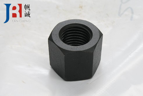 Высокие головные болты и гайки землечерпалки