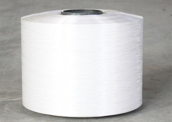 O branco cru torceu o fio de poliéster alto Textured 630D da tenacidade para o tubo